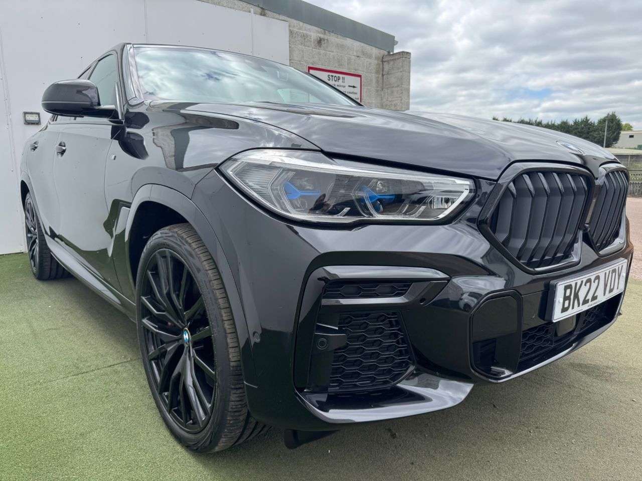 2022 BMW X6 2022 BMW X6