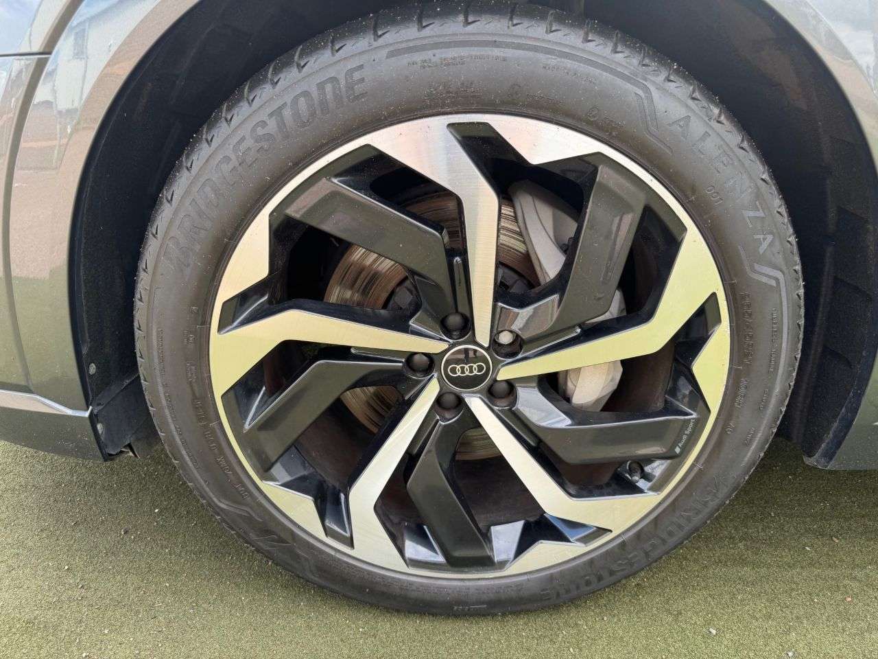 2022 AUDI E-TRON 2022 AUDI E-TRON