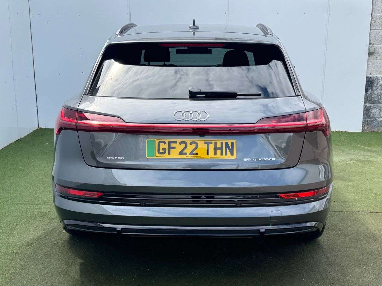 2022 AUDI E-TRON 2022 AUDI E-TRON