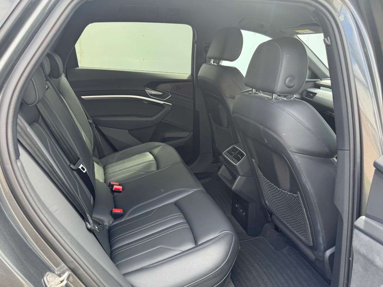 2022 AUDI E-TRON 2022 AUDI E-TRON