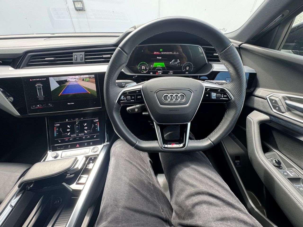 2022 AUDI E-TRON 2022 AUDI E-TRON