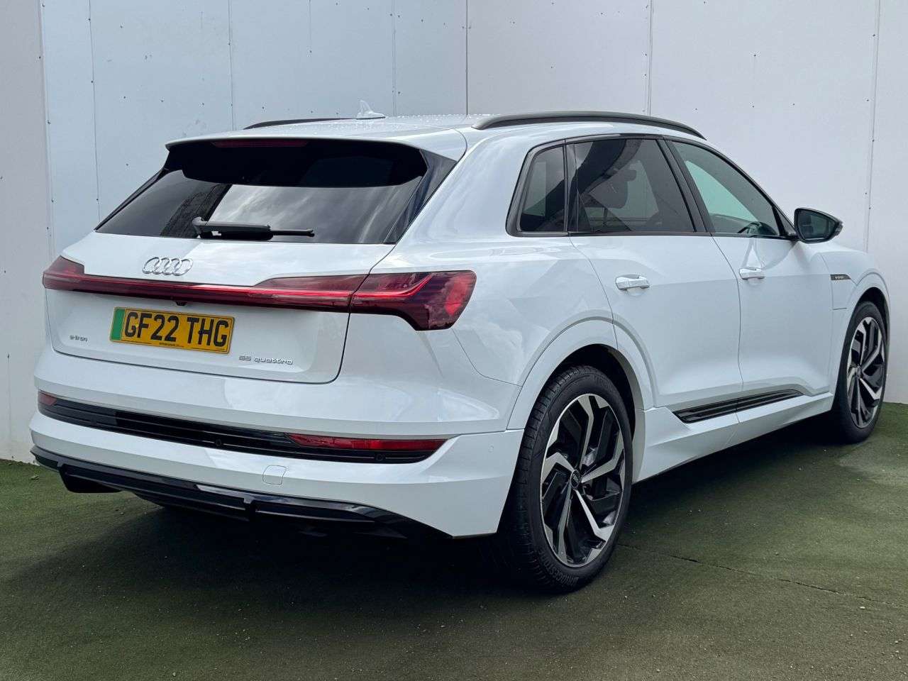 2022 AUDI E-TRON 2022 AUDI E-TRON