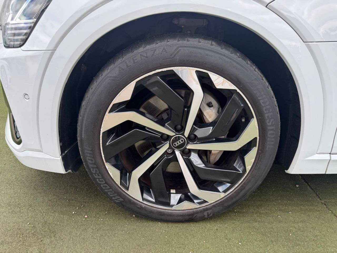 2022 AUDI E-TRON 2022 AUDI E-TRON