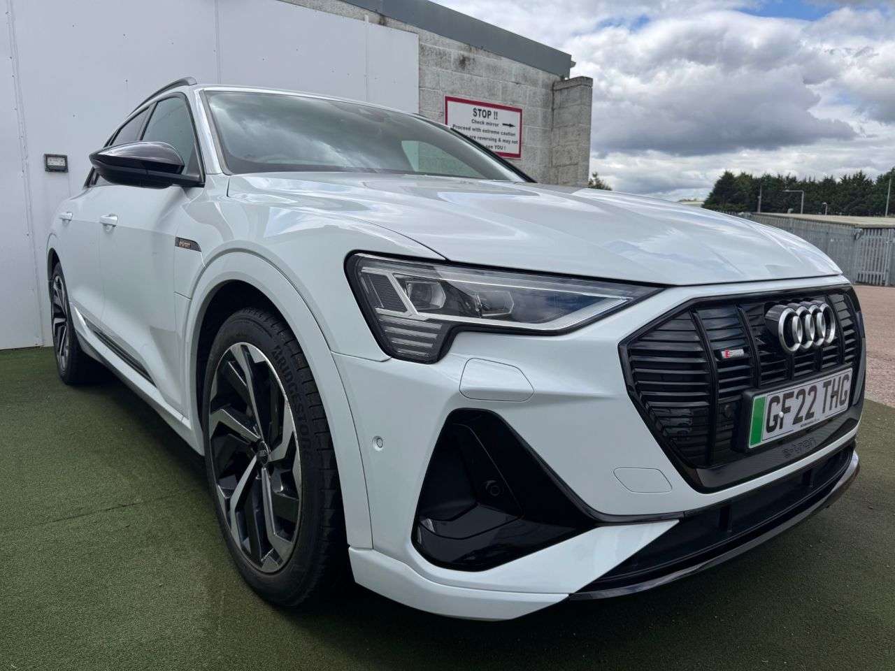 2022 AUDI E-TRON 2022 AUDI E-TRON