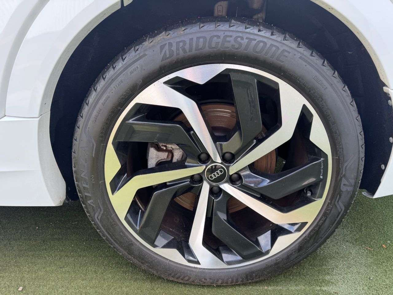 2022 AUDI E-TRON 2022 AUDI E-TRON