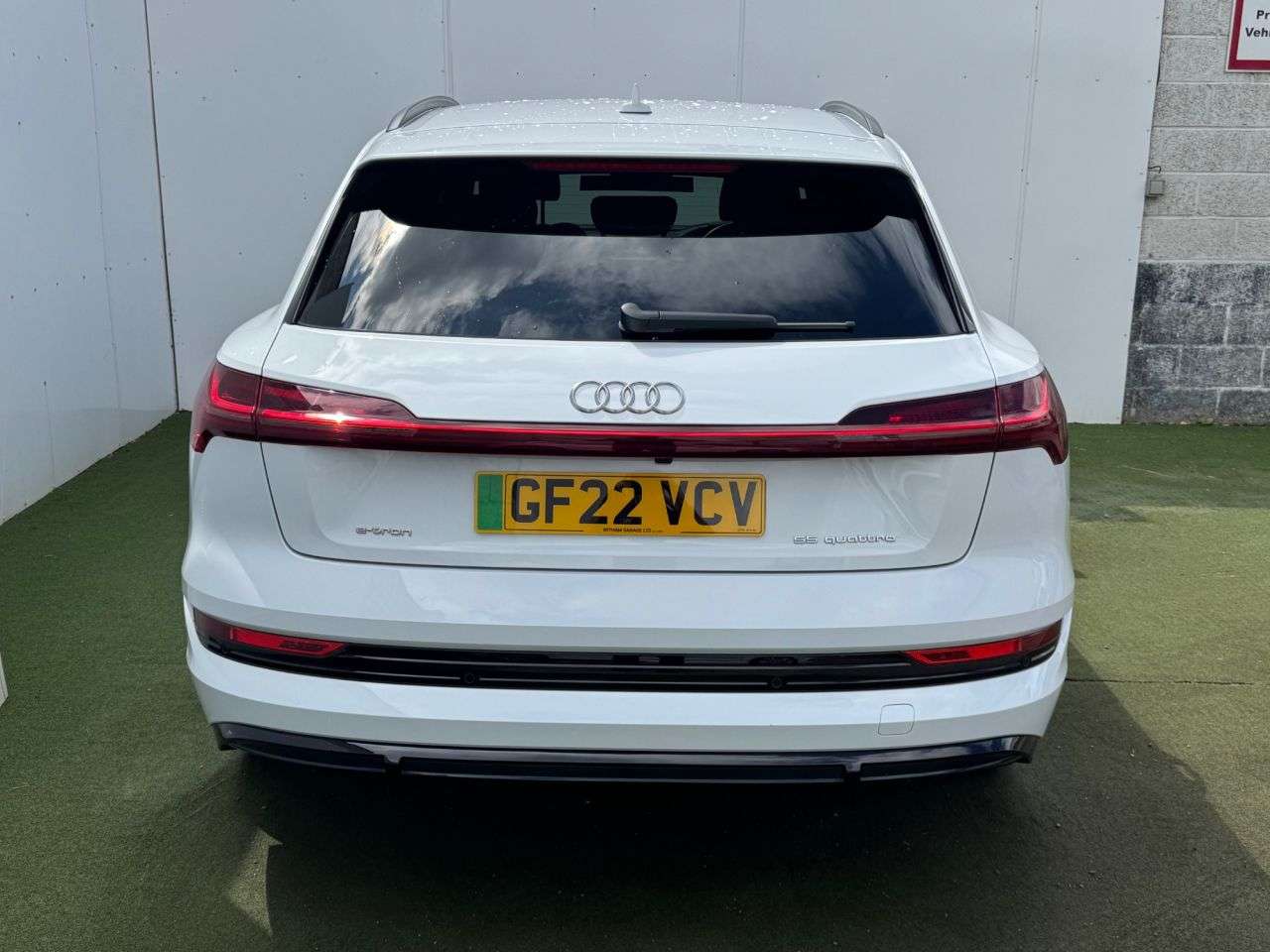 2022 AUDI E-TRON 2022 AUDI E-TRON