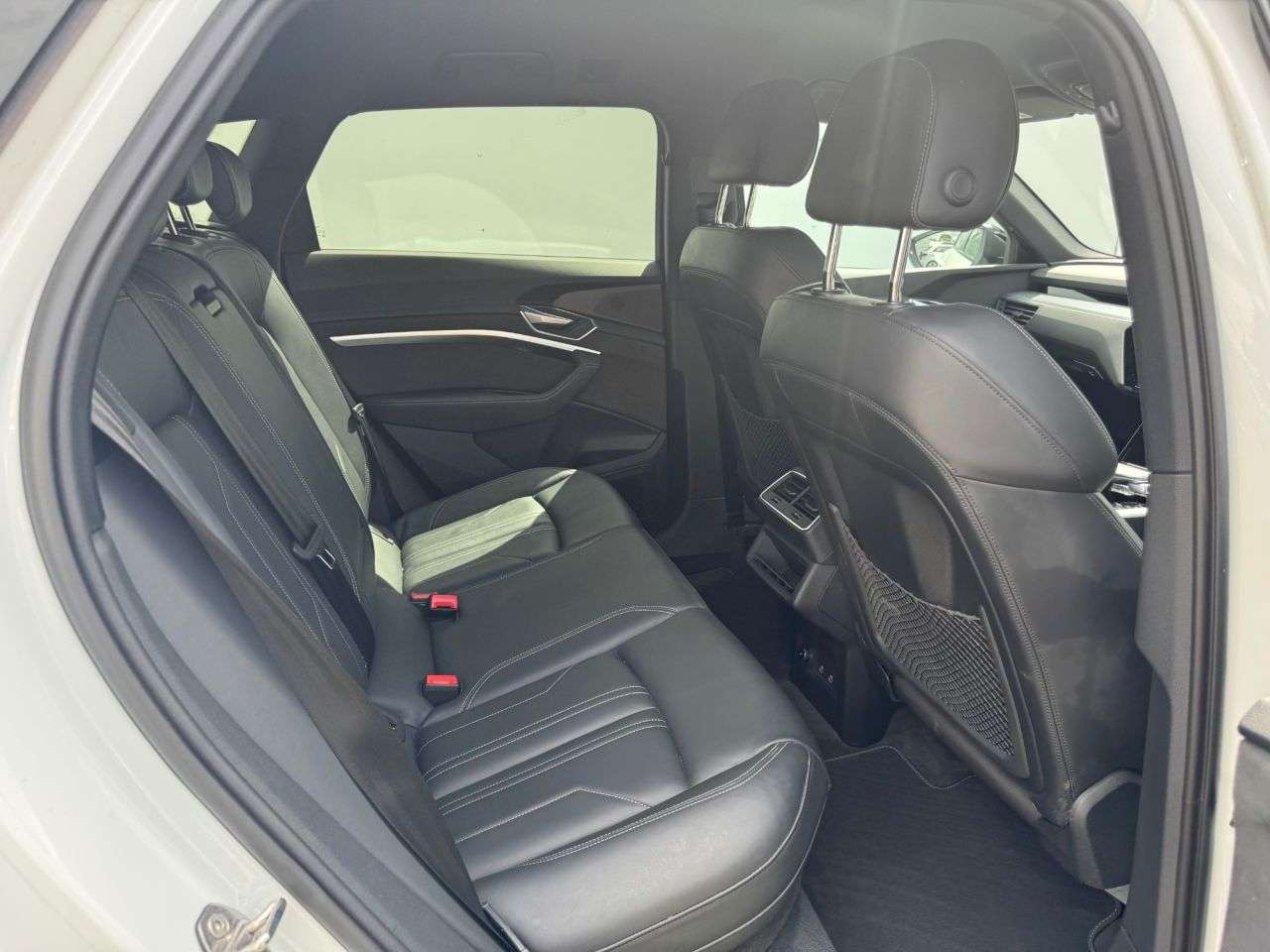 2022 AUDI E-TRON 2022 AUDI E-TRON