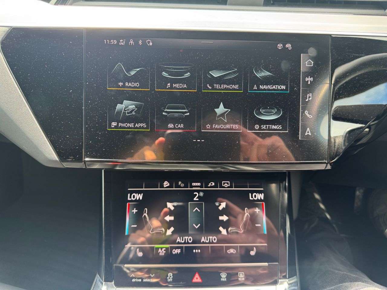 2022 AUDI E-TRON 2022 AUDI E-TRON