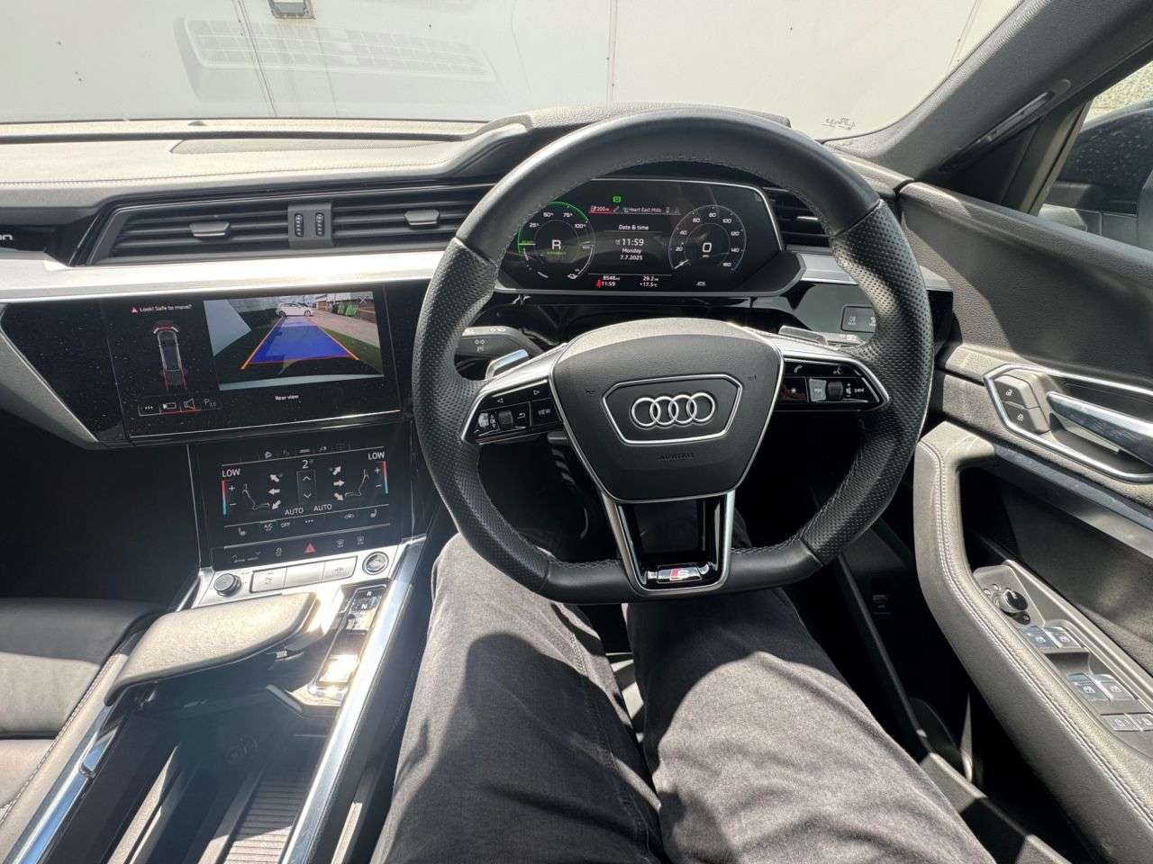 2022 AUDI E-TRON 2022 AUDI E-TRON