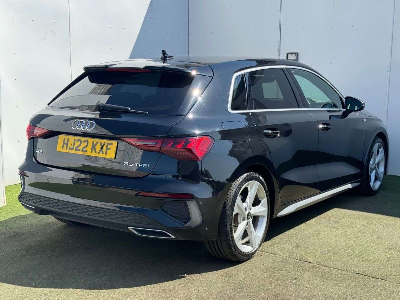 A 2022 AUDI A3 1.5 TFSI 35 S line Sportback 5dr Petrol S Tronic Euro 6 (s/s) (150 ps) A 2022 AUDI A3 1.5 TFSI 35 S line Sportback 5dr Petrol S Tronic Euro 6 (s/s) (150 ps)