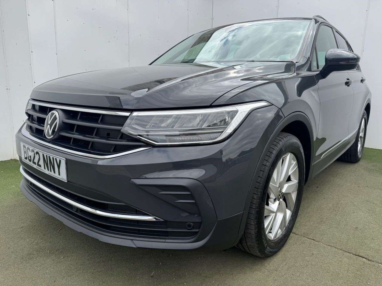 2022 VOLKSWAGEN TIGUAN 2022 VOLKSWAGEN TIGUAN