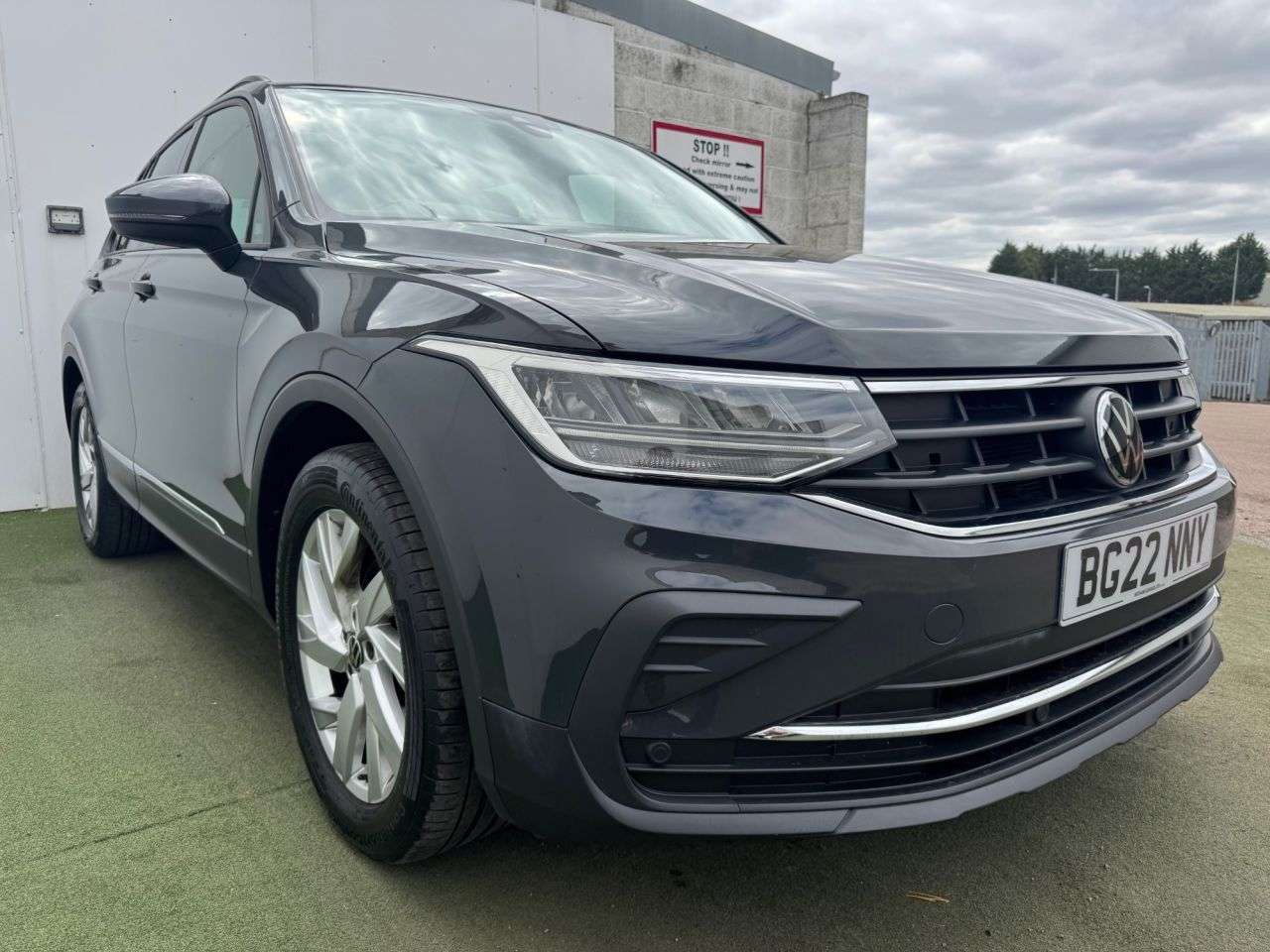 2022 VOLKSWAGEN TIGUAN 2022 VOLKSWAGEN TIGUAN