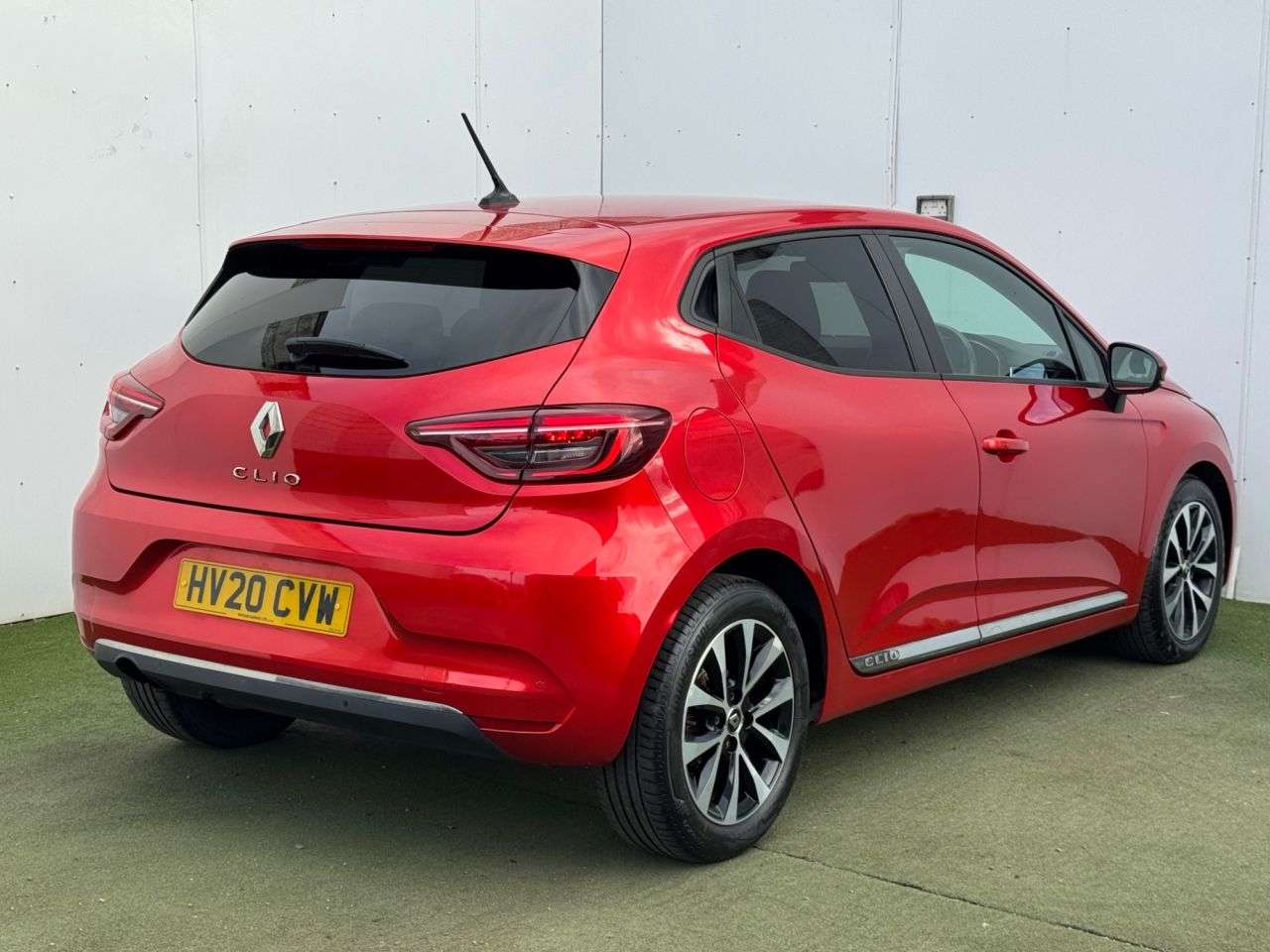 A 0 RENAULT CLIO 1.0 TCe Iconic Hatchback 5dr Petrol Manual Euro 6 (s/s) (100 ps) A 0 RENAULT CLIO 1.0 TCe Iconic Hatchback 5dr Petrol Manual Euro 6 (s/s) (100 ps)