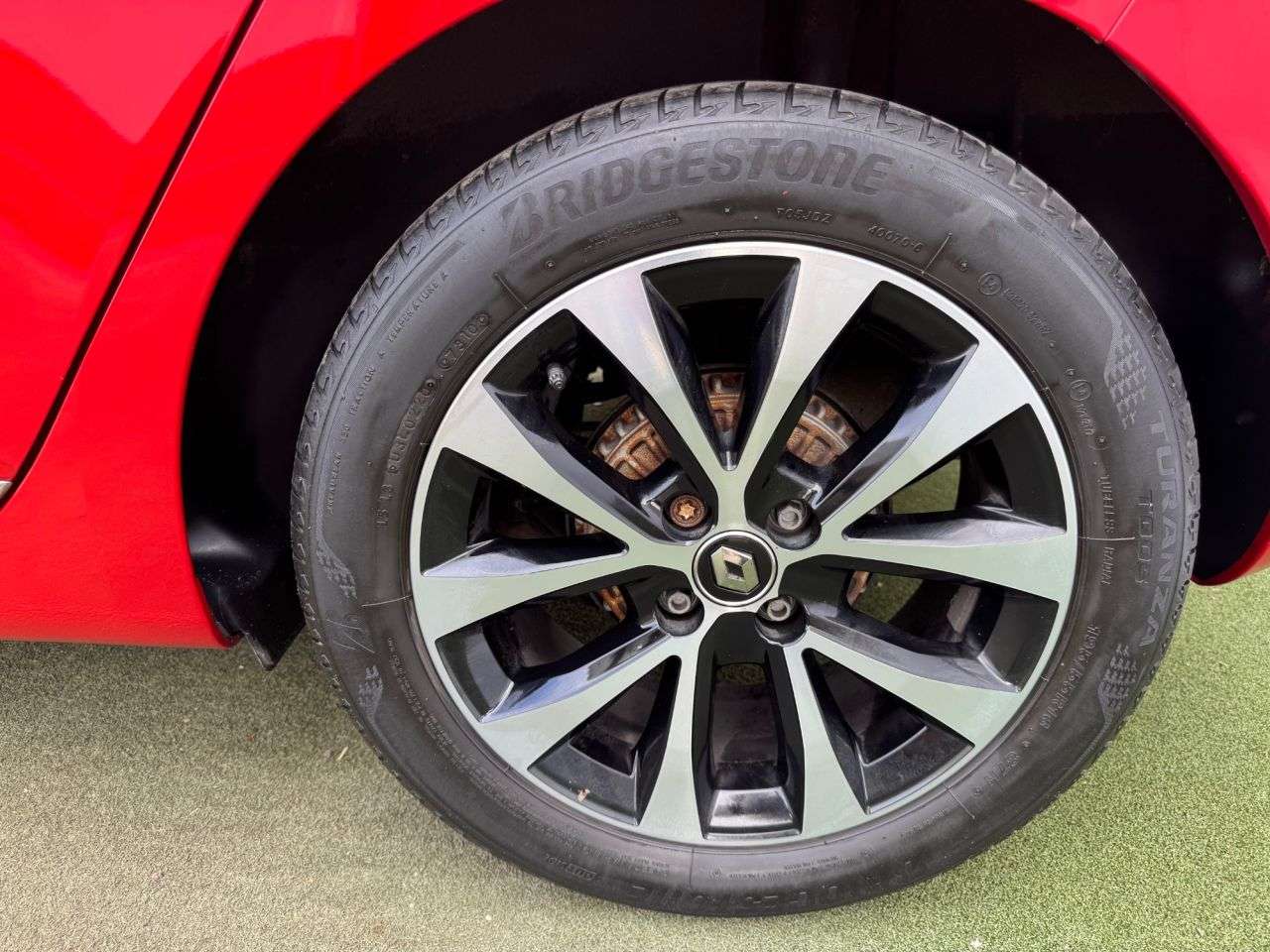 0 RENAULT CLIO 0 RENAULT CLIO