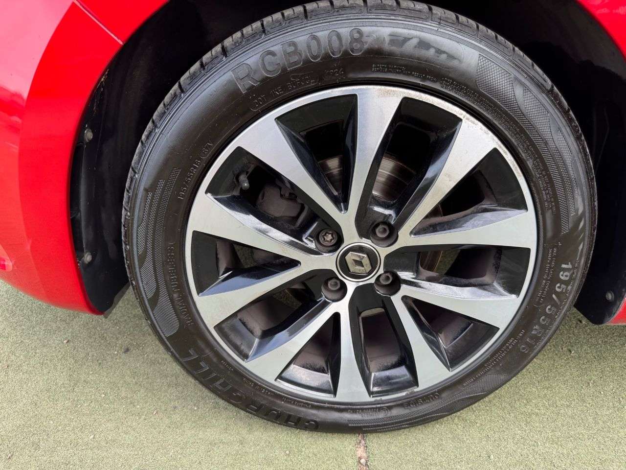 0 RENAULT CLIO 0 RENAULT CLIO