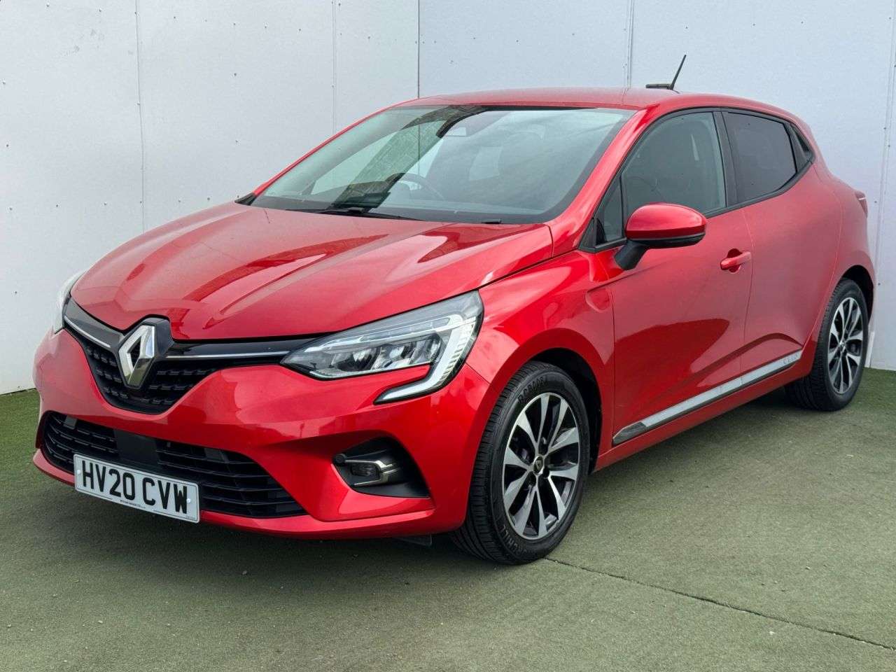 A 0 RENAULT CLIO 1.0 TCe Iconic Hatchback 5dr Petrol Manual Euro 6 (s/s) (100 ps) A 0 RENAULT CLIO 1.0 TCe Iconic Hatchback 5dr Petrol Manual Euro 6 (s/s) (100 ps)
