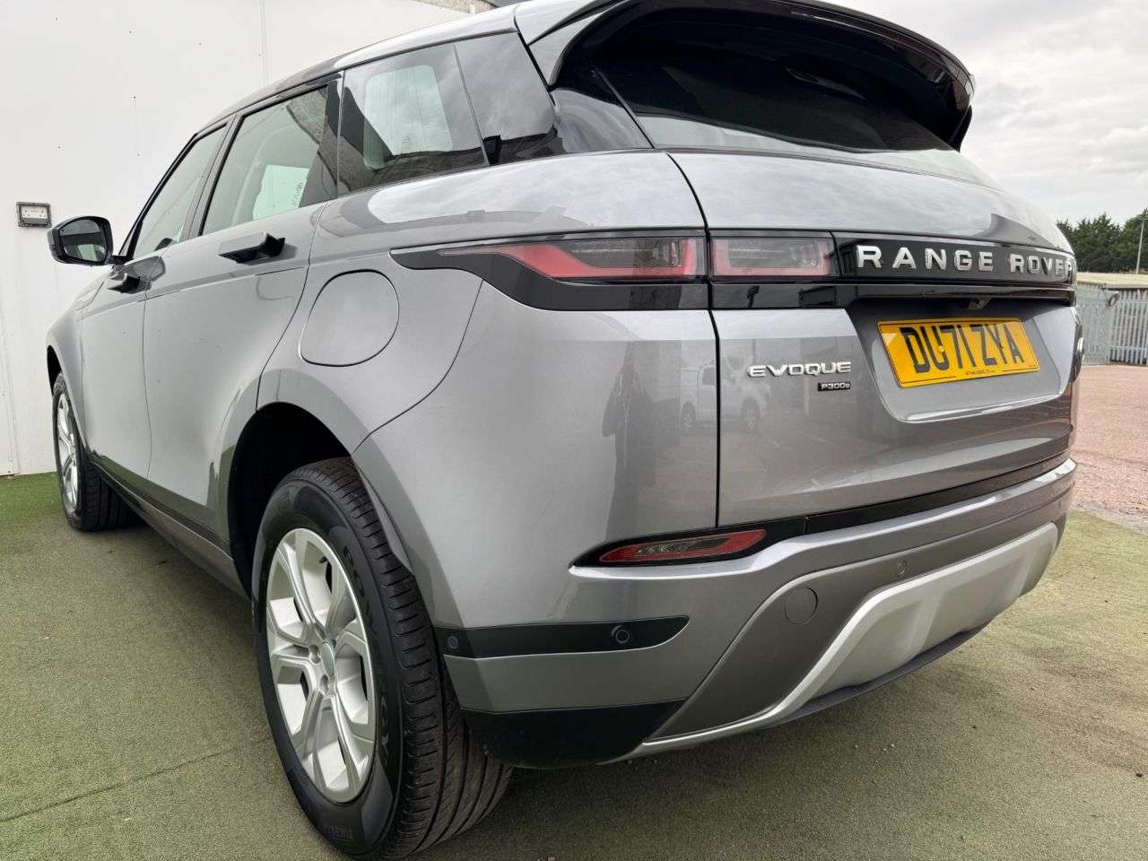 2021 LAND ROVER RANGE ROVER EVOQUE 2021 LAND ROVER RANGE ROVER EVOQUE