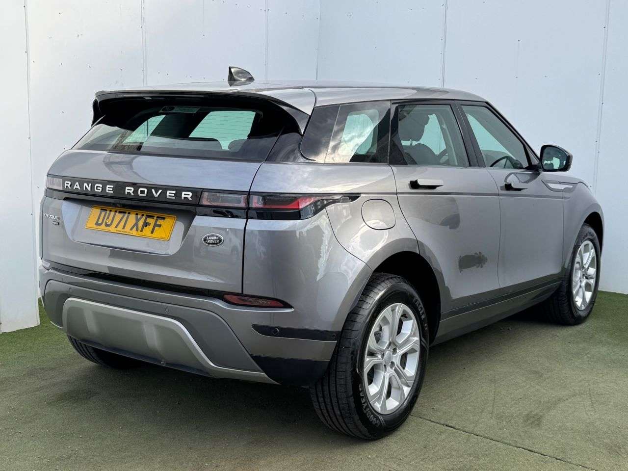 2021 LAND ROVER RANGE ROVER EVOQUE 2021 LAND ROVER RANGE ROVER EVOQUE