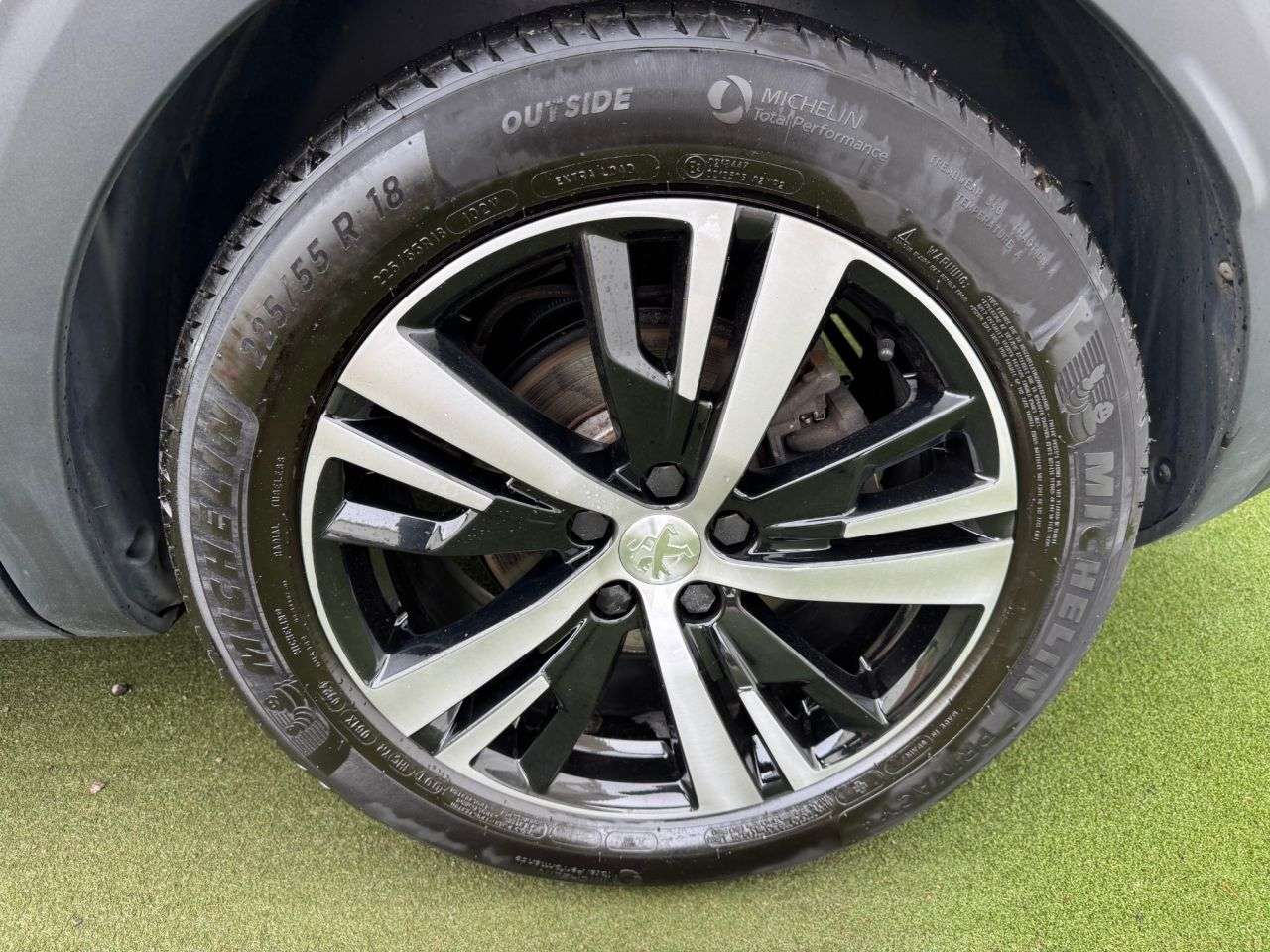 2021 PEUGEOT 3008 2021 PEUGEOT 3008