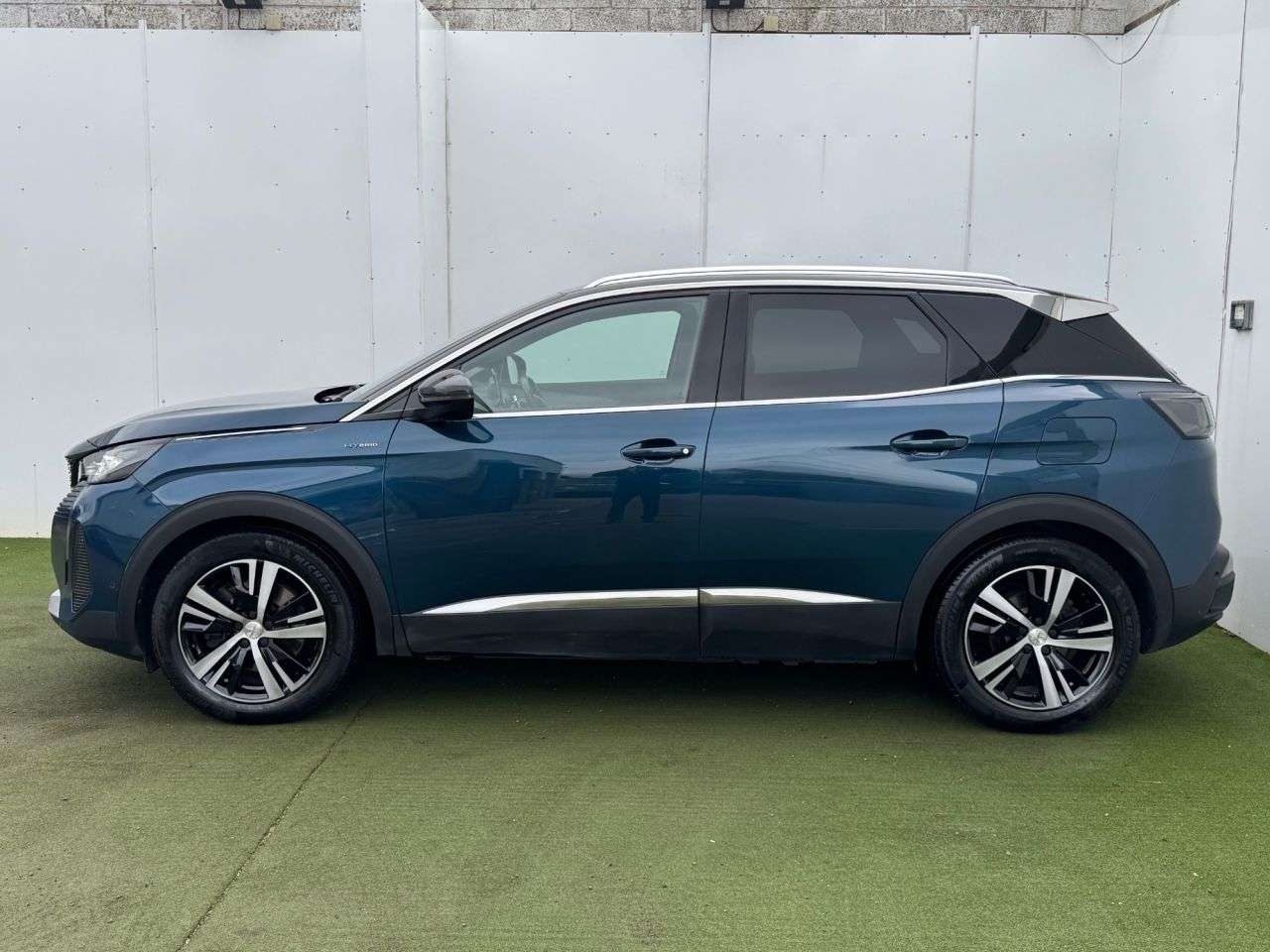 2021 PEUGEOT 3008 2021 PEUGEOT 3008