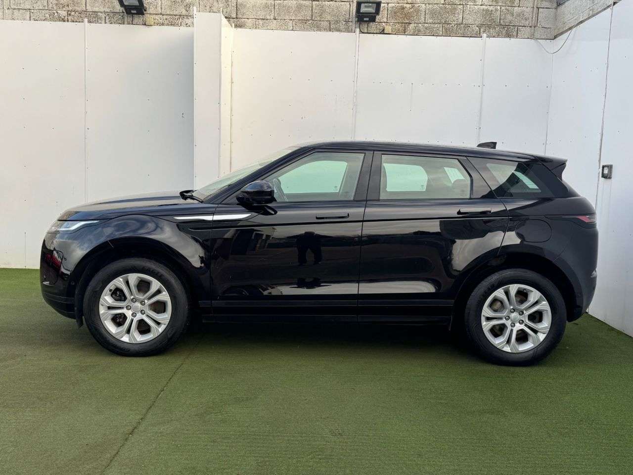 2021 LAND ROVER RANGE ROVER EVOQUE 2021 LAND ROVER RANGE ROVER EVOQUE