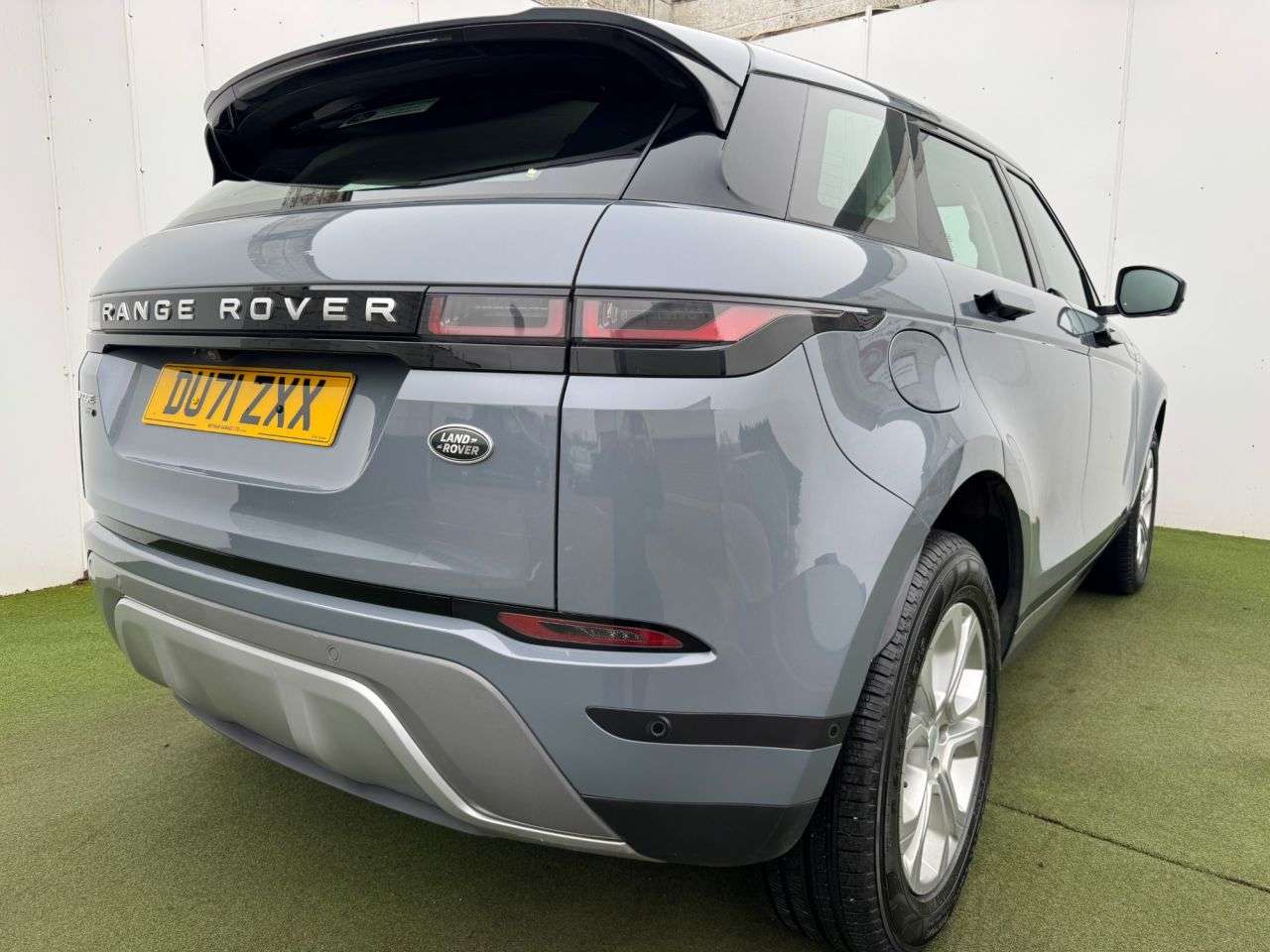 2021 LAND ROVER RANGE ROVER EVOQUE 2021 LAND ROVER RANGE ROVER EVOQUE