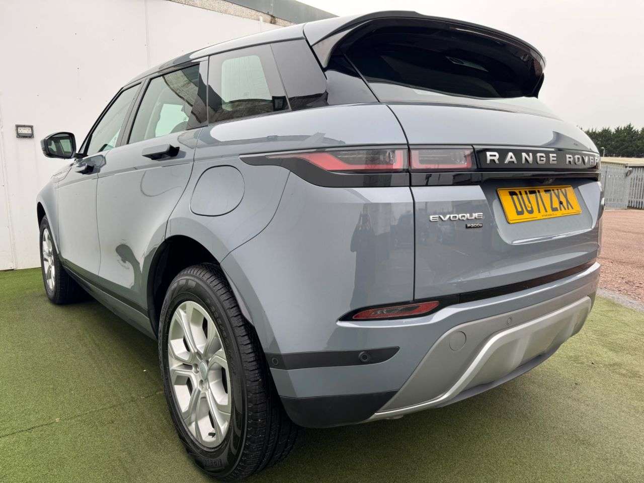2021 LAND ROVER RANGE ROVER EVOQUE 2021 LAND ROVER RANGE ROVER EVOQUE