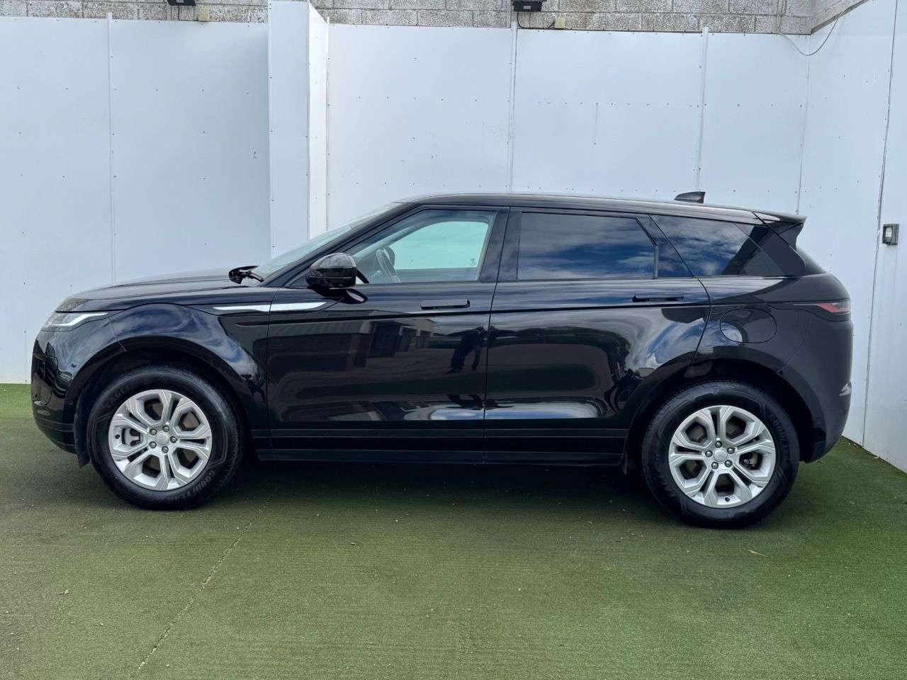 2021 LAND ROVER RANGE ROVER EVOQUE 2021 LAND ROVER RANGE ROVER EVOQUE