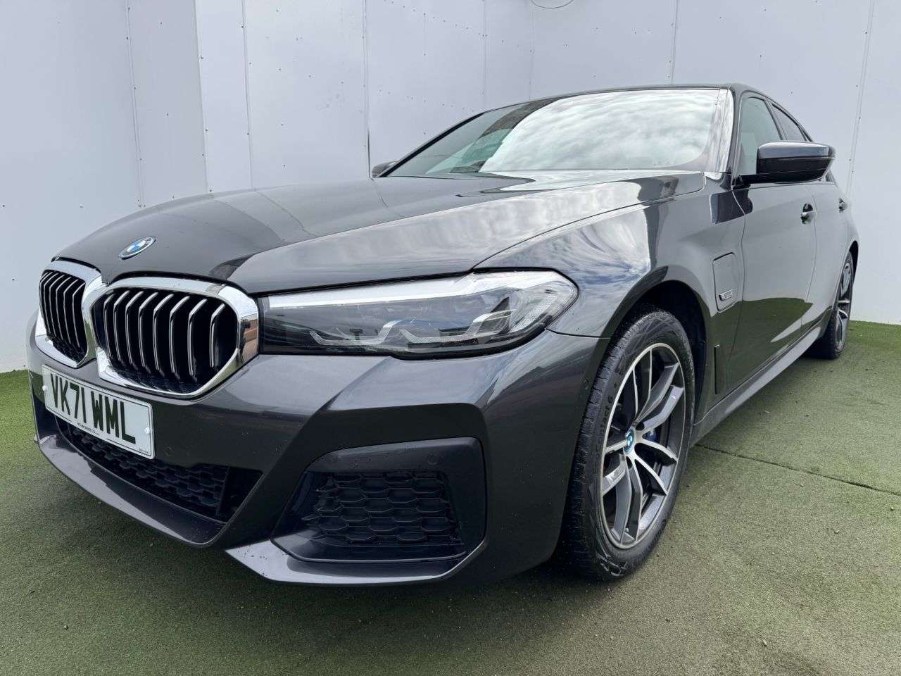 2021 BMW 5 SERIES 2021 BMW 5 SERIES