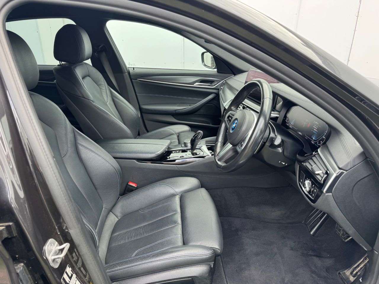 2021 BMW 5 SERIES 2021 BMW 5 SERIES