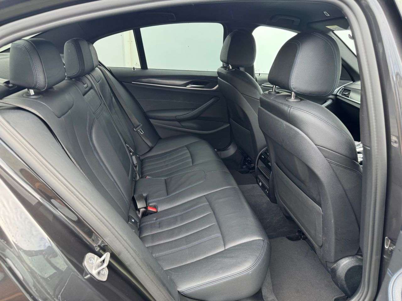 2021 BMW 5 SERIES 2021 BMW 5 SERIES