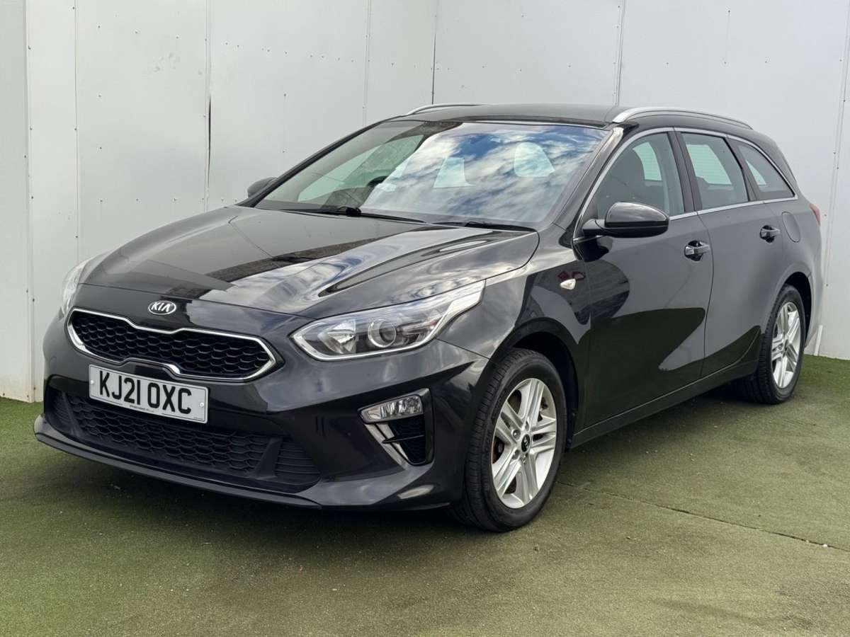 Check out this Kia Ceed 2021 Hybrid Electric Manual