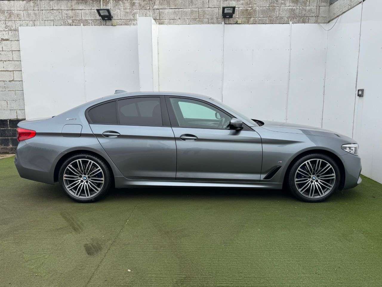 2018 BMW 5 SERIES 2018 BMW 5 SERIES