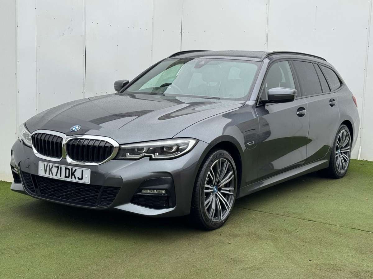 Check out this BMW 3 Series 2021 Hybrid Electric Automatic