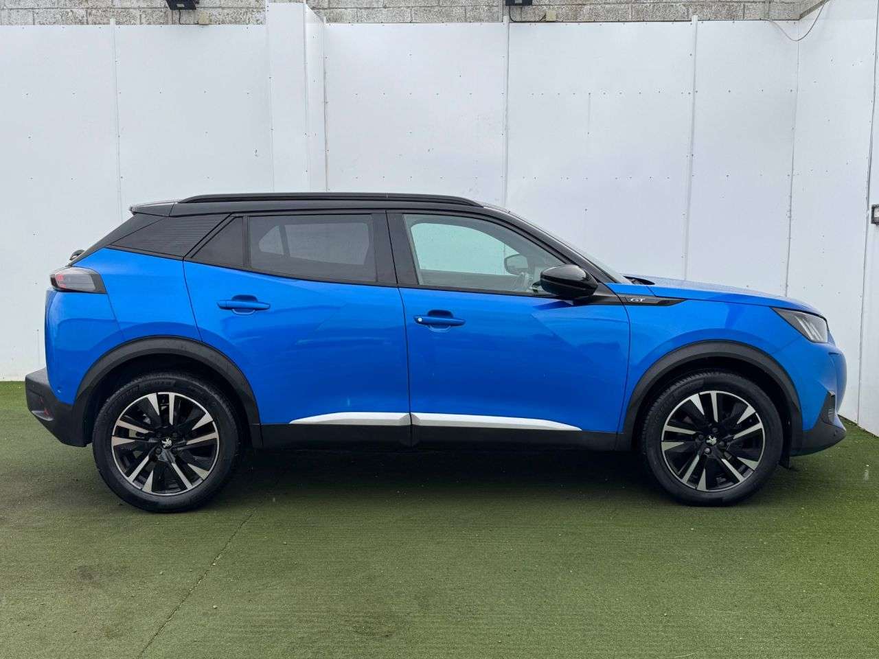 2021 PEUGEOT 2008 2021 PEUGEOT 2008