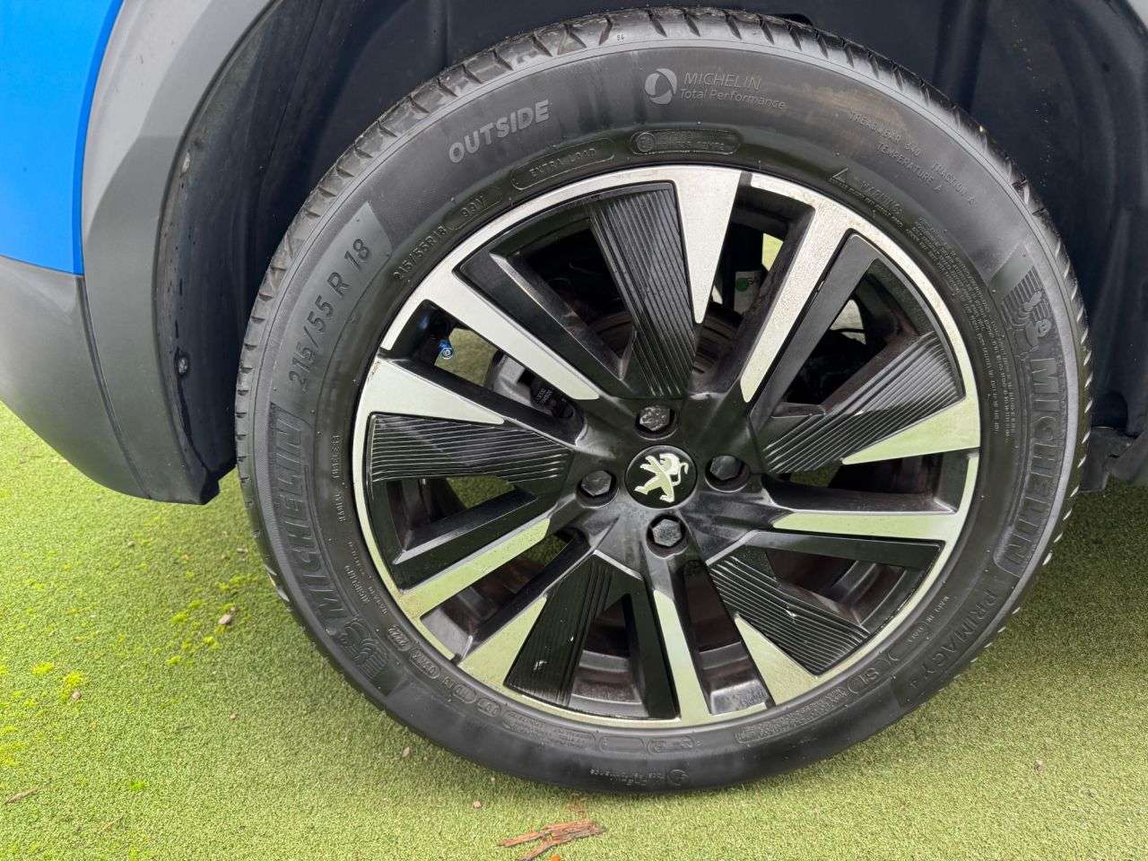 2021 PEUGEOT 2008 2021 PEUGEOT 2008