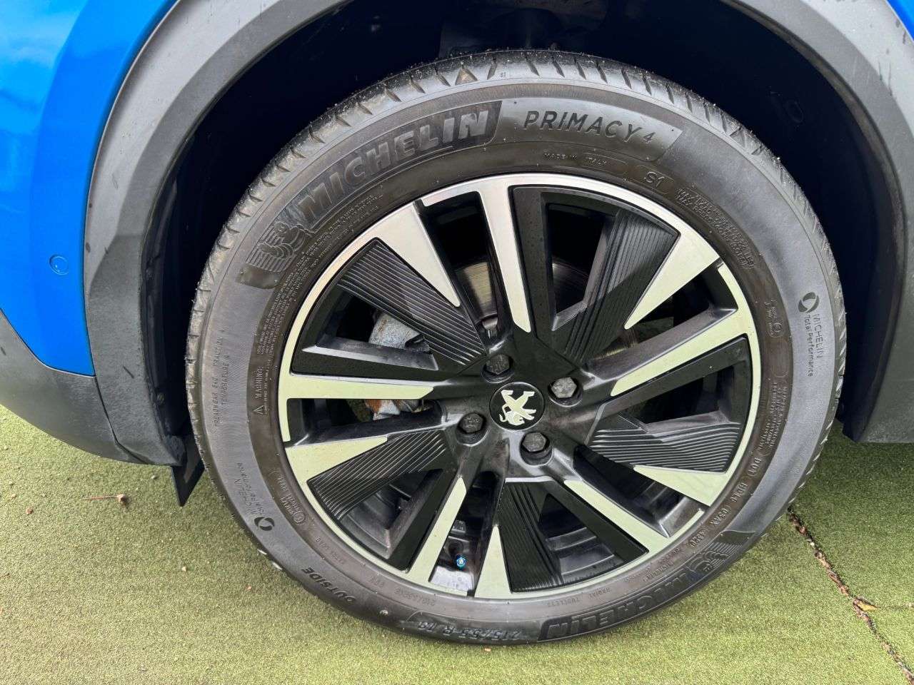 2021 PEUGEOT 2008 2021 PEUGEOT 2008