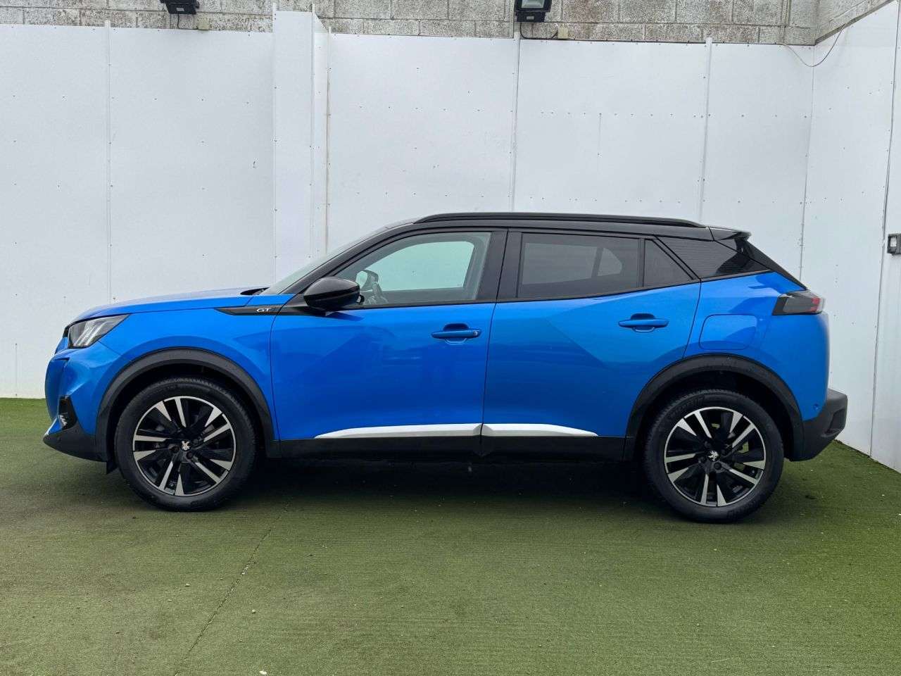 2021 PEUGEOT 2008 2021 PEUGEOT 2008