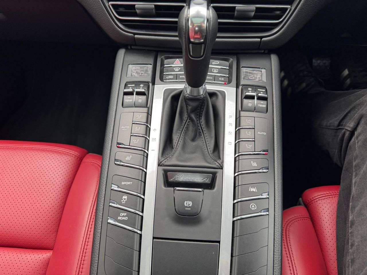 2020 PORSCHE MACAN 2020 PORSCHE MACAN