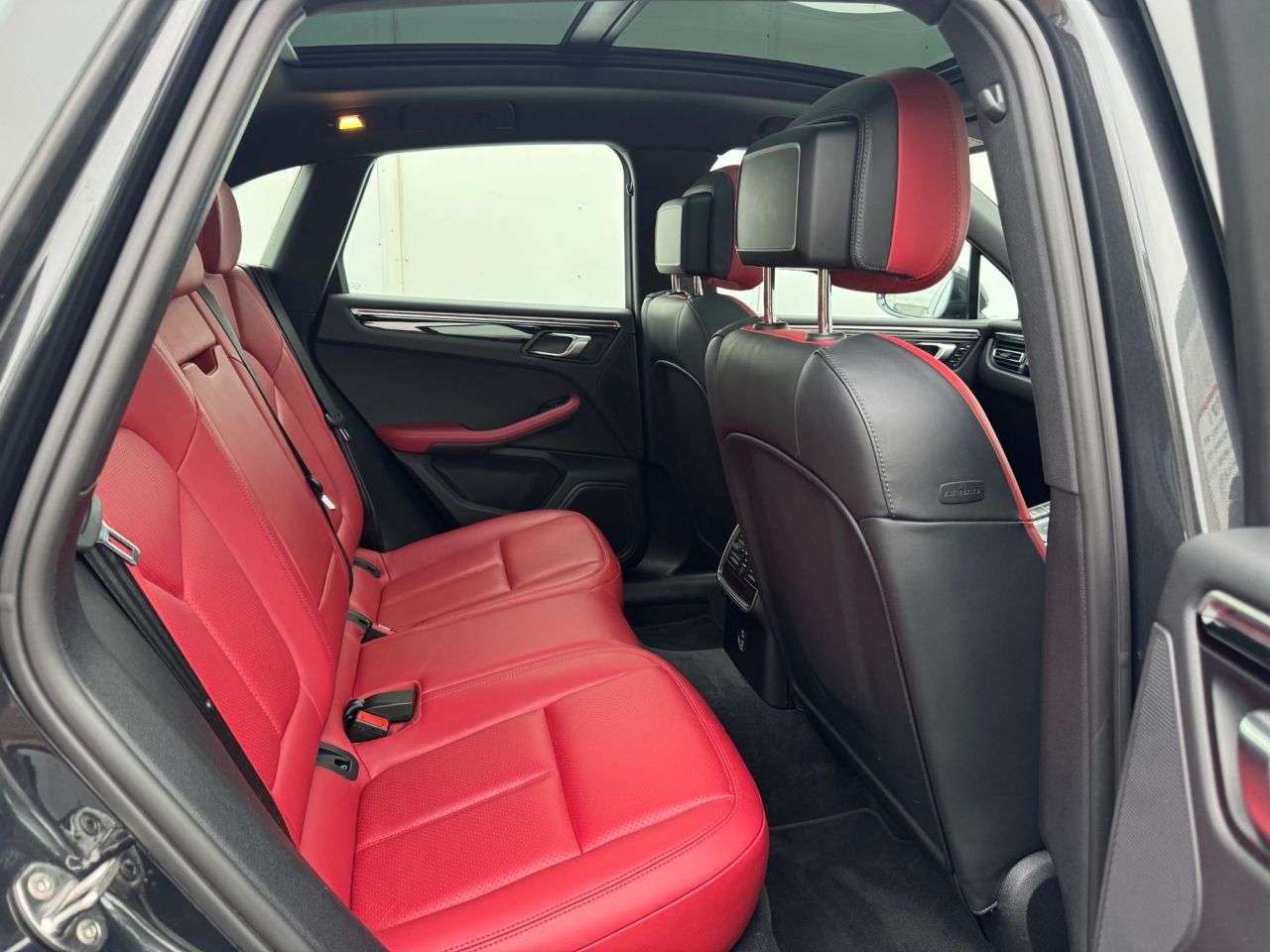 2020 PORSCHE MACAN 2020 PORSCHE MACAN