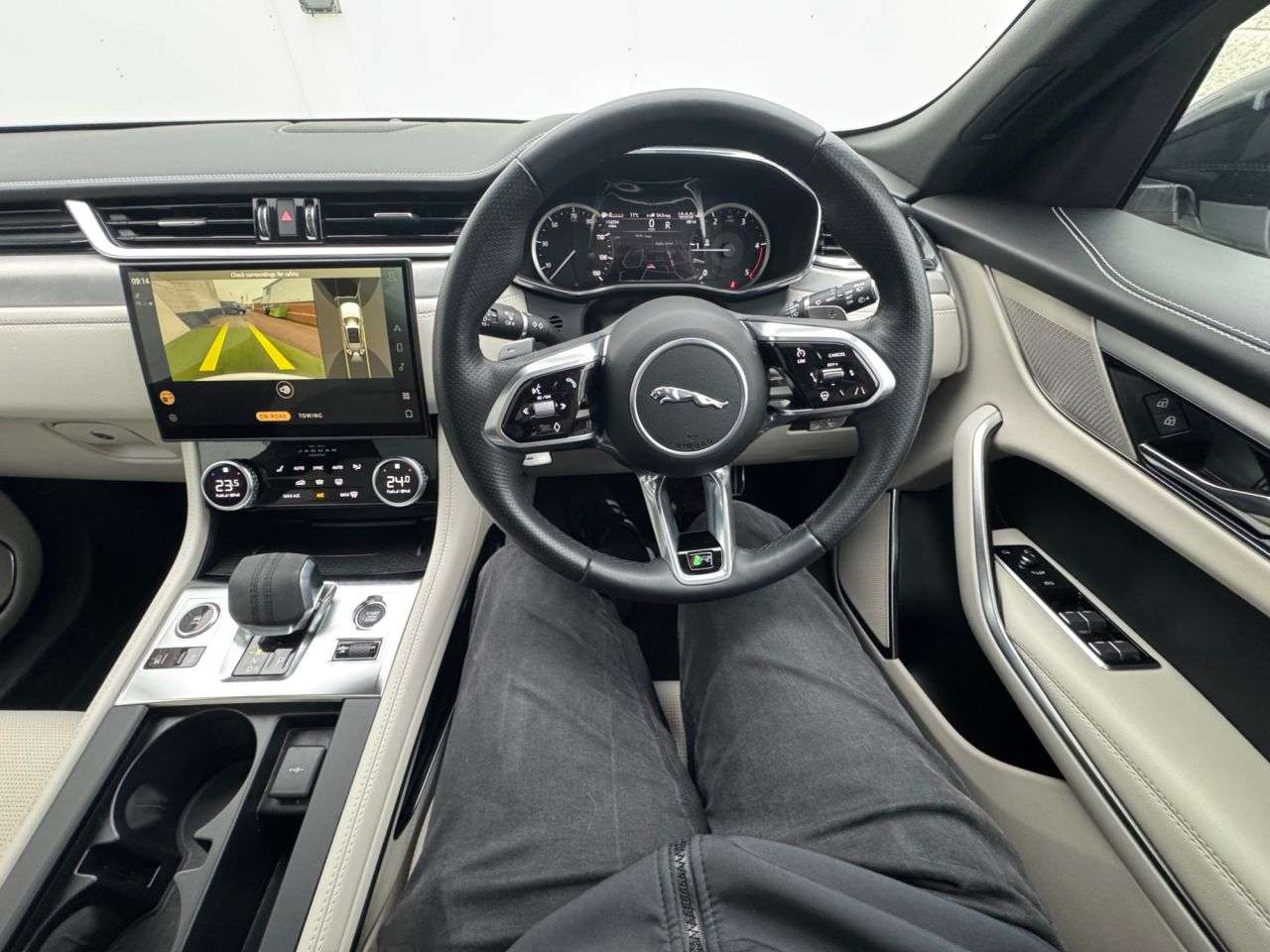 2023 JAGUAR F-PACE 2023 JAGUAR F-PACE