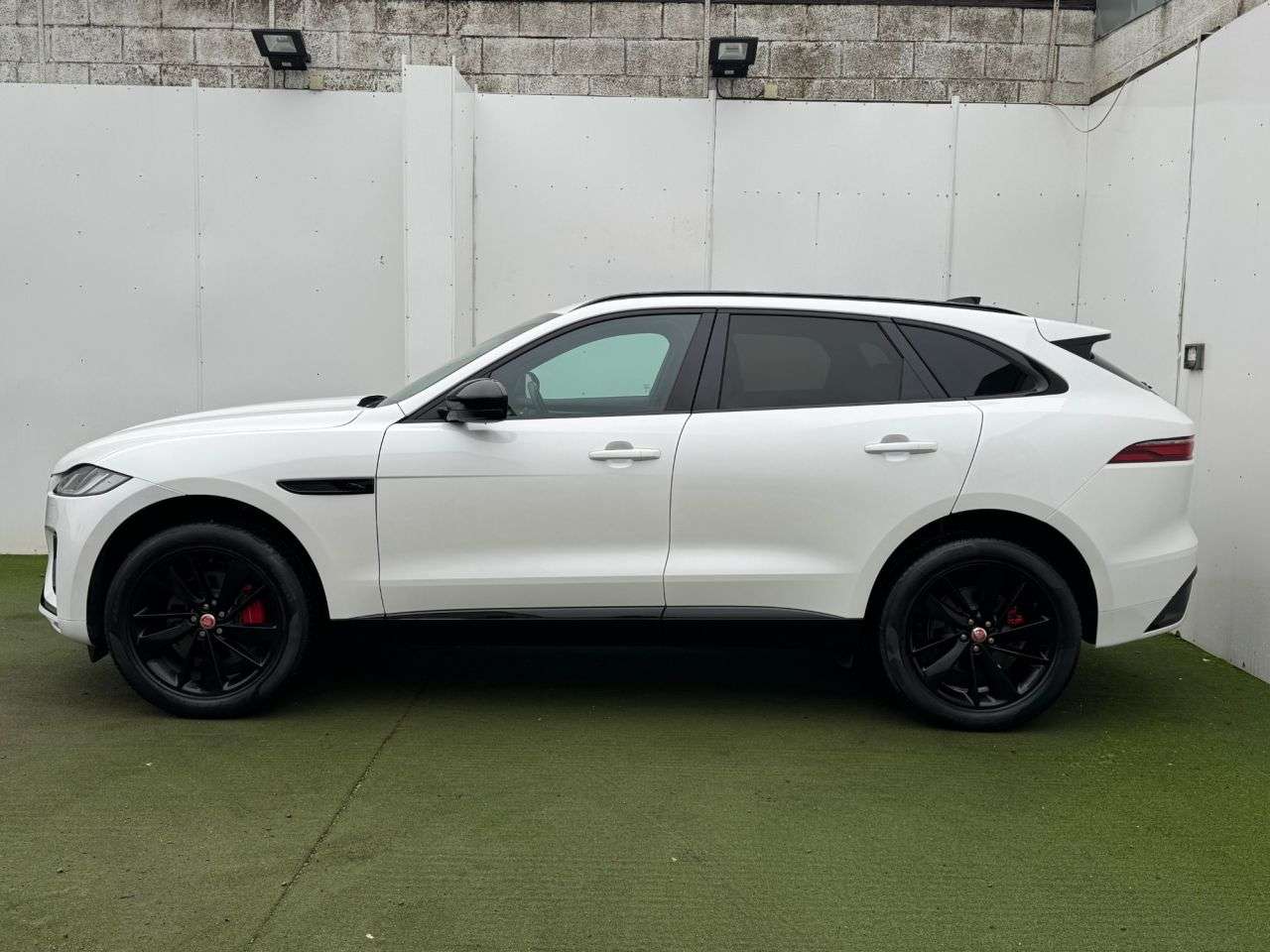 2023 JAGUAR F-PACE 2023 JAGUAR F-PACE