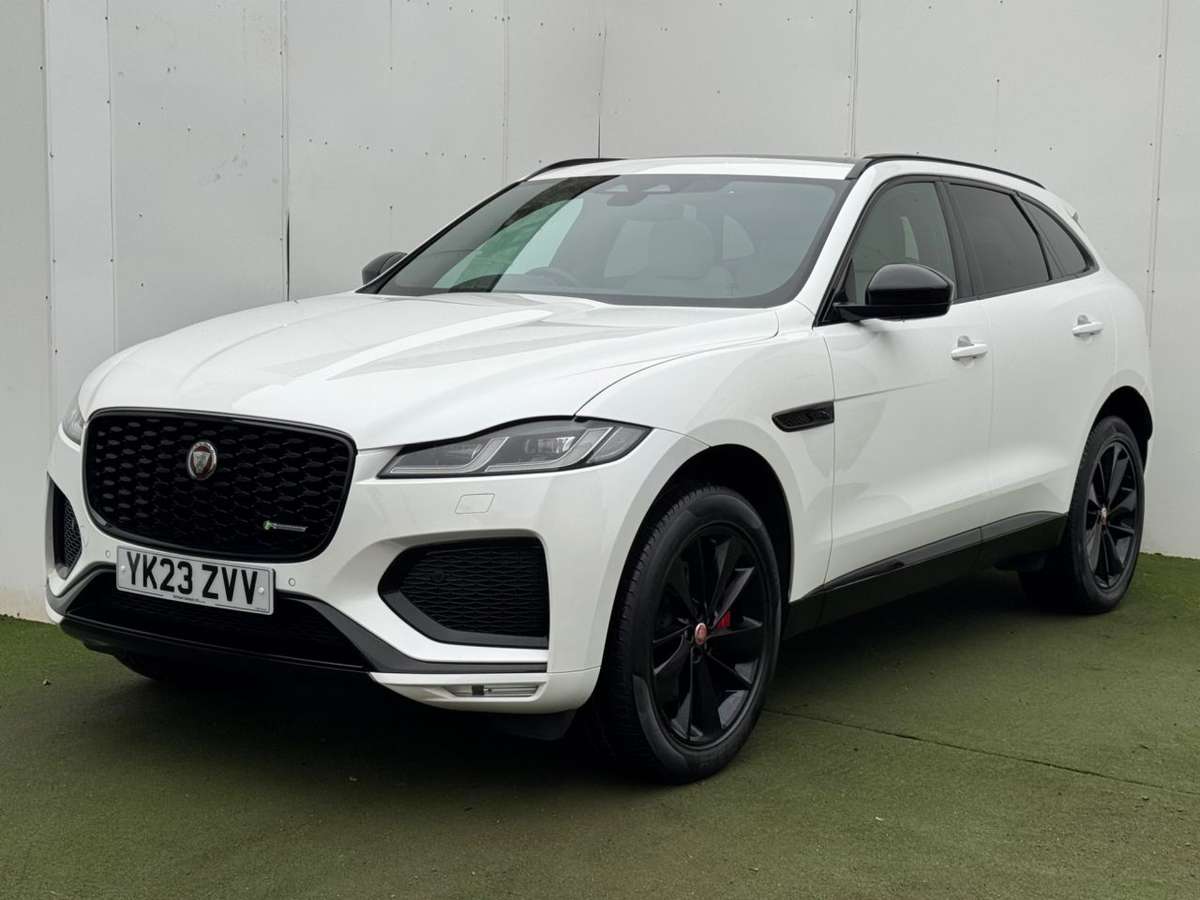 Check out this Jaguar F-pace 2023 Diesel Automatic