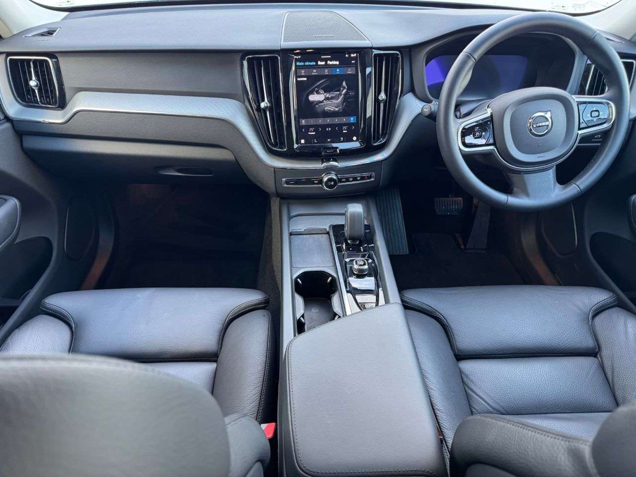 2023 VOLVO XC60 2023 VOLVO XC60