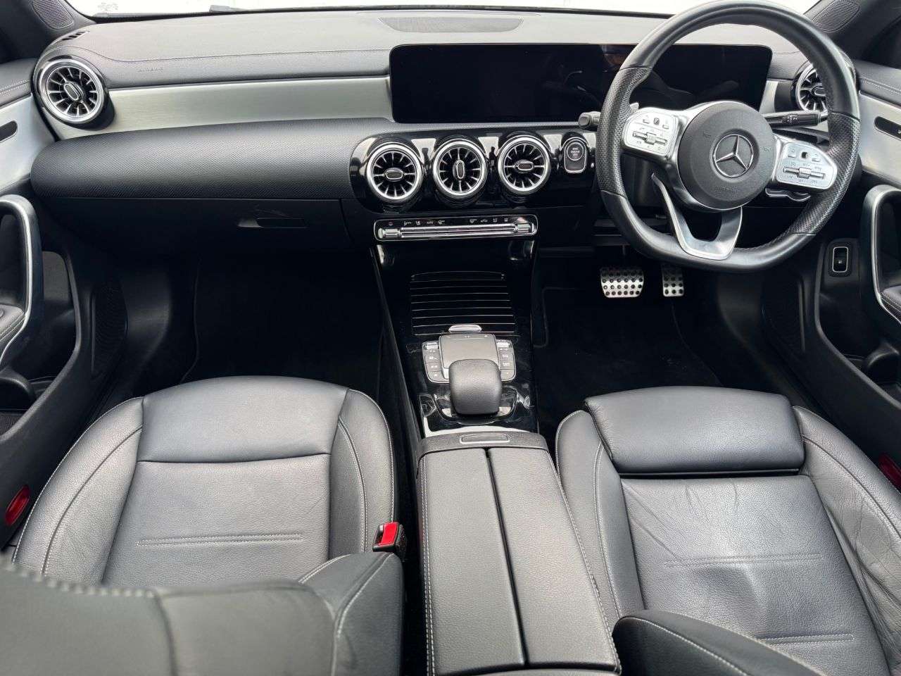 0 MERCEDES-BENZ CLA 0 MERCEDES-BENZ CLA