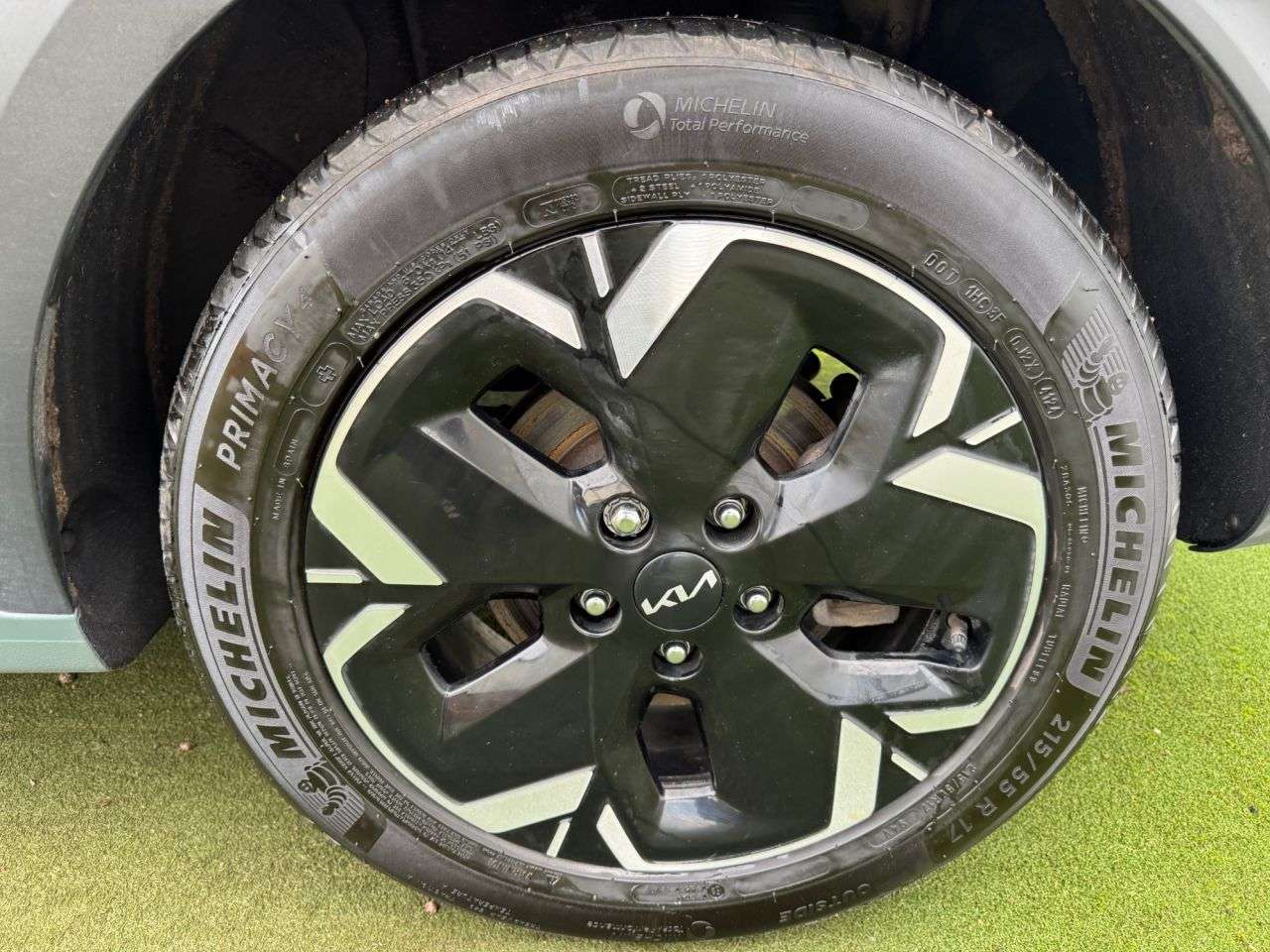 2023 KIA NIRO 2023 KIA NIRO