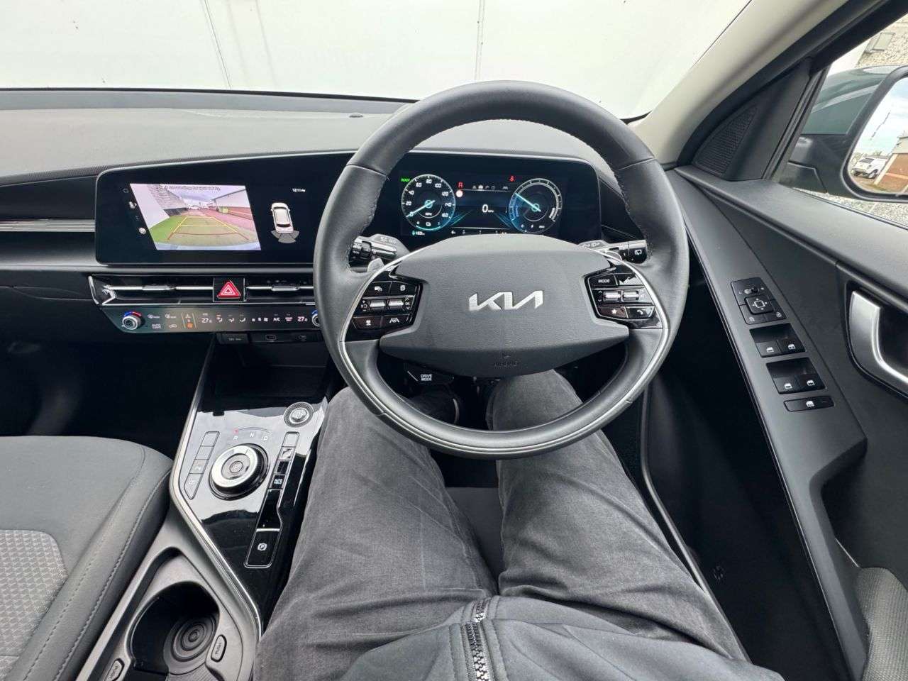 2023 KIA NIRO 2023 KIA NIRO