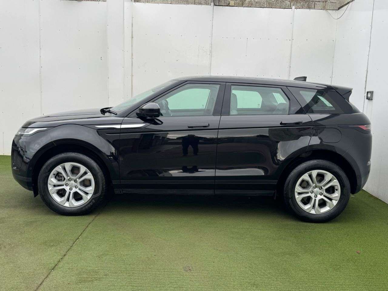 2021 LAND ROVER RANGE ROVER EVOQUE 2021 LAND ROVER RANGE ROVER EVOQUE