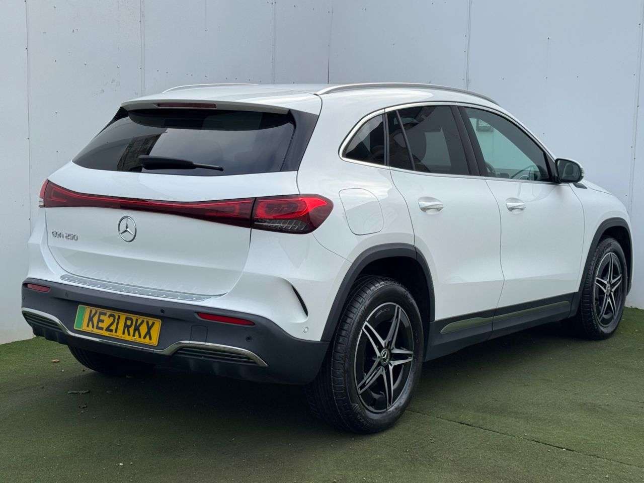 A 2021 MERCEDES-BENZ EQA EQA 250 66.5kWh AMG Line SUV 5dr Electric Auto (190 ps) A 2021 MERCEDES-BENZ EQA EQA 250 66.5kWh AMG Line SUV 5dr Electric Auto (190 ps)