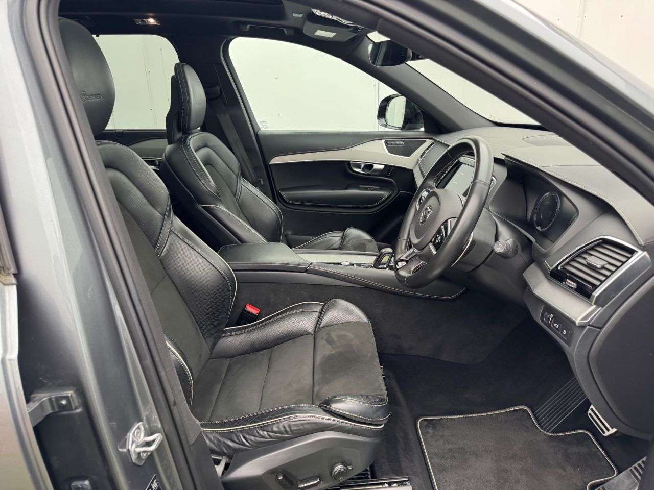 2019 VOLVO XC90 2019 VOLVO XC90